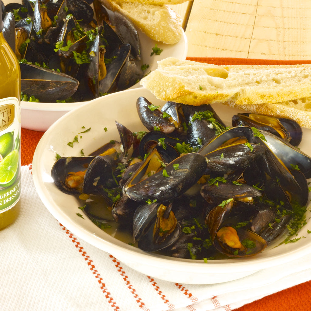 SPICY COCONUT KEY LIME STEAMED MUSSELS (Key lime Tangerine Chili Marinade & Dressing)